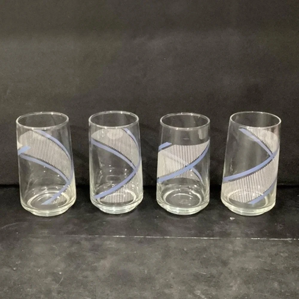 Georges Briard Style Tumblers, Set of 4, Vintage Blue Swirls & White‎ Stripes
